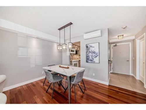 108-2211 29 Street Sw, Calgary, AB - Indoor Photo Showing Dining Room