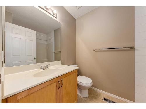 107 Brightondale Crescent Se, Calgary, AB - Indoor Photo Showing Bathroom