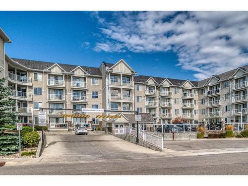 224-500 Rocky Vista Gardens Nw, Calgary, AB - Outdoor With Balcony With Facade