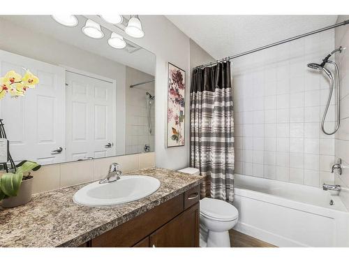 229 Cityscape Lane Ne, Calgary, AB - Indoor Photo Showing Bathroom