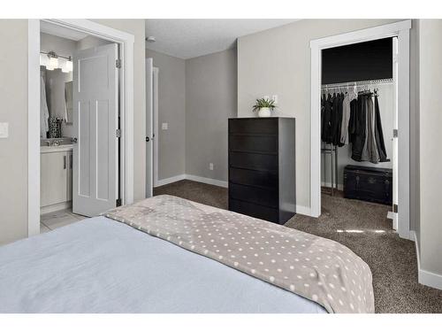 142 Livingston Common Ne, Calgary, AB - Indoor Photo Showing Bedroom
