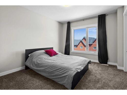 142 Livingston Common Ne, Calgary, AB - Indoor Photo Showing Bedroom