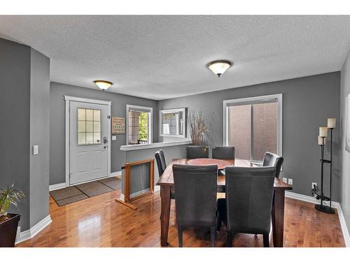 24 Cranleigh Drive Se, Calgary, AB - Indoor Photo Showing Dining Room