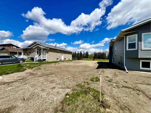 6913 58 Street, Rocky Mountain House, AB 