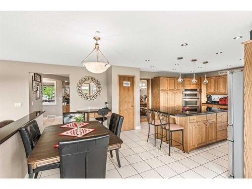 243127 Range Road 281A, Rural Rocky View County, AB - Indoor Photo Showing Dining Room