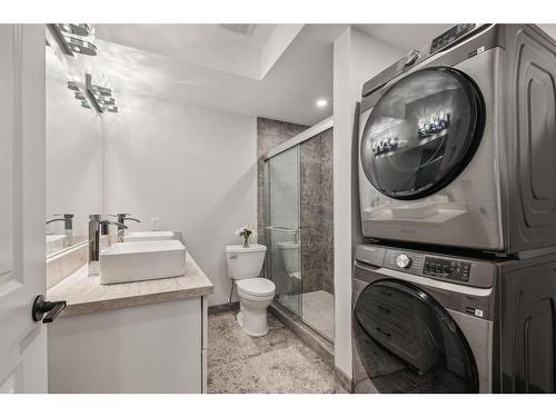 132 Walcrest View Se, Calgary, AB - Indoor Photo Showing Laundry Room