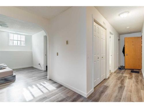 1727 12 Avenue Sw, Calgary, AB - Indoor Photo Showing Other Room