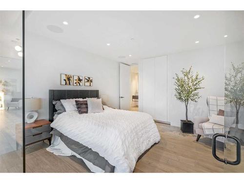 708-1020 9 Avenue Se, Calgary, AB - Indoor Photo Showing Bedroom