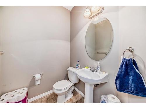 104 Ranch Ridge Meadow, Strathmore, AB - Indoor Photo Showing Bathroom