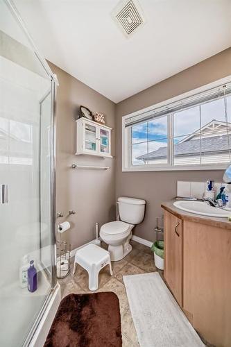 104 Ranch Ridge Meadow, Strathmore, AB - Indoor Photo Showing Bathroom