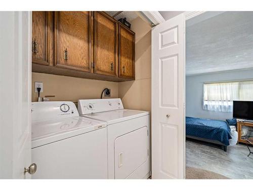 315 Ranchlands Court Nw, Calgary, AB - Indoor Photo Showing Laundry Room