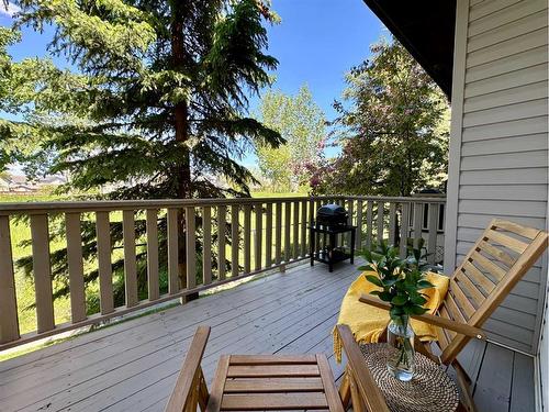 136 Everridge Gardens Sw, Calgary, AB - Outdoor With Deck Patio Veranda With Exterior