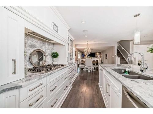 252 Temple Close Ne, Calgary, AB - Indoor Photo Showing Kitchen With Double Sink With Upgraded Kitchen