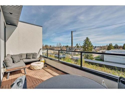 2106 49 Avenue Sw, Calgary, AB - Outdoor With Exterior