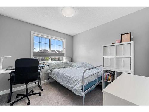 948 Nolan Hill Boulevard Nw, Calgary, AB - Indoor Photo Showing Bedroom