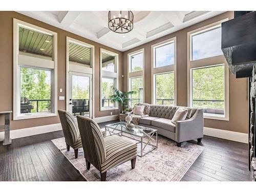 18 Ranchers Place, Okotoks, AB - Indoor Photo Showing Living Room