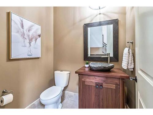 18 Ranchers Place, Okotoks, AB - Indoor Photo Showing Bathroom