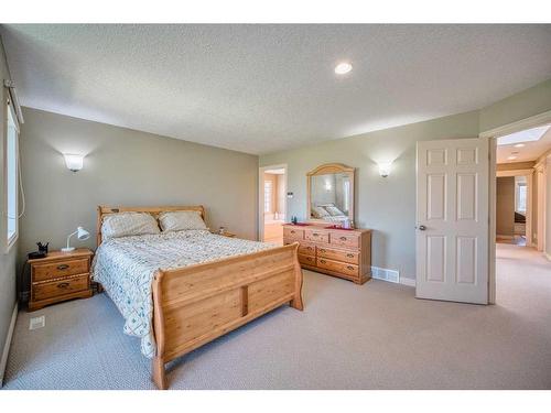 4762 Hamptons Way Nw, Calgary, AB - Indoor Photo Showing Bedroom