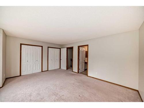 113 Hamptons Link Nw, Calgary, AB - Indoor Photo Showing Other Room