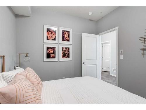 2113-550 Belmont Street Sw, Calgary, AB - Indoor Photo Showing Bedroom