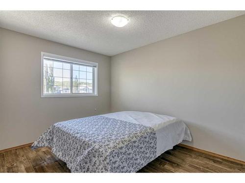 10782 Valley Springs Road Nw, Calgary, AB - Indoor Photo Showing Bedroom