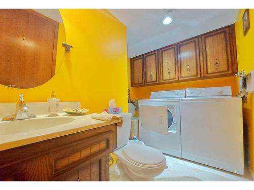 1112 Varsity Estates Drive Nw, Calgary, AB - Indoor Photo Showing Laundry Room