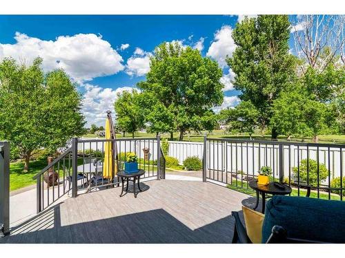 25 Violet Court Se, Medicine Hat, AB - Outdoor With Deck Patio Veranda