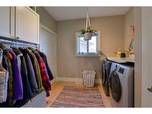 251138 Range Road 61, Rural Bighorn No. 8, M.D. Of, AB - Indoor Photo Showing Laundry Room