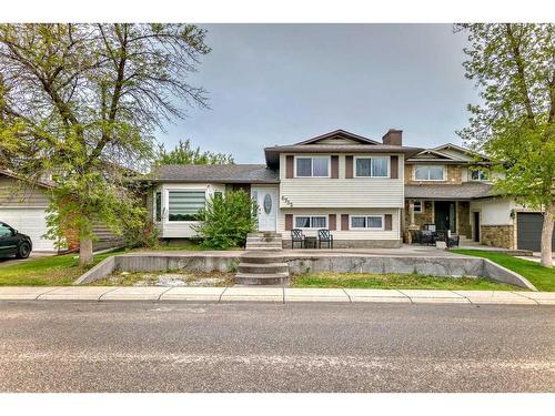 6732 34 Avenue Ne, Calgary, AB - Outdoor With Facade