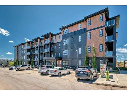 2210-55 Lucas Way Nw, Calgary, AB - Outdoor With Balcony With Facade