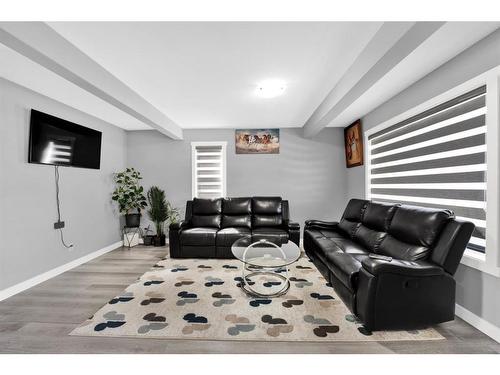 229 Tarawood Close Ne, Calgary, AB - Indoor Photo Showing Other Room