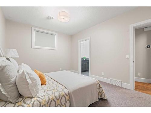 229 Spring Water Close, Heritage Pointe, AB - Indoor Photo Showing Bedroom