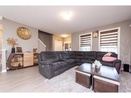 445 Redstone Grove Ne, Calgary, AB - Indoor Photo Showing Living Room