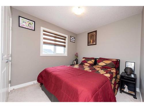 445 Redstone Grove Ne, Calgary, AB - Indoor Photo Showing Bedroom