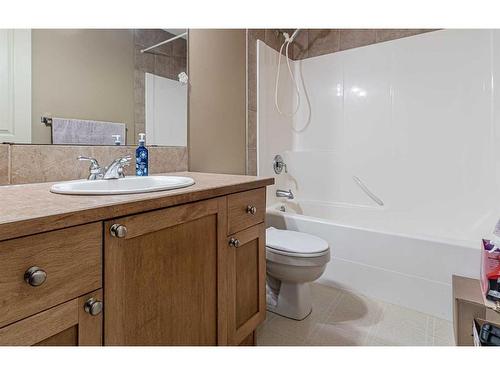 115 Panamount Heights Nw, Calgary, AB - Indoor Photo Showing Bathroom