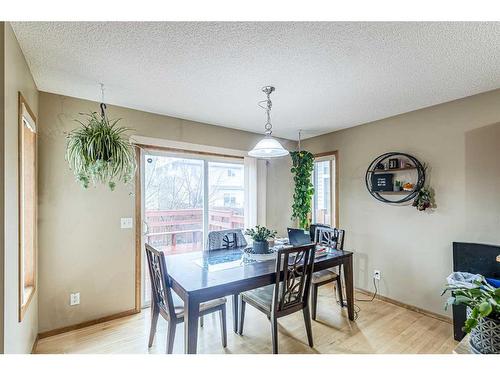 115 Panamount Heights Nw, Calgary, AB - Indoor Photo Showing Dining Room