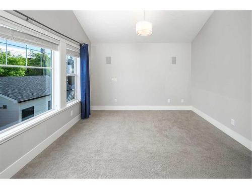 1104 17 Avenue Nw, Calgary, AB - Indoor Photo Showing Other Room