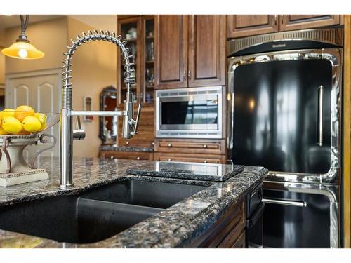 40 Panatella Manor Nw, Calgary, AB - Indoor Photo Showing Kitchen With Double Sink