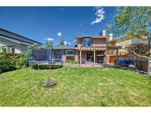 47 Woodmont Drive Sw, Calgary, AB - Outdoor