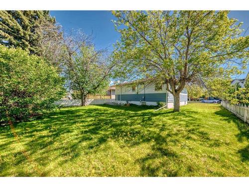 1116 Radnor Avenue Ne, Calgary, AB - Outdoor