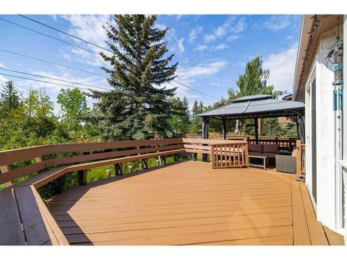 43 Woodbine Boulevard Sw, Calgary, AB - Outdoor With Deck Patio Veranda