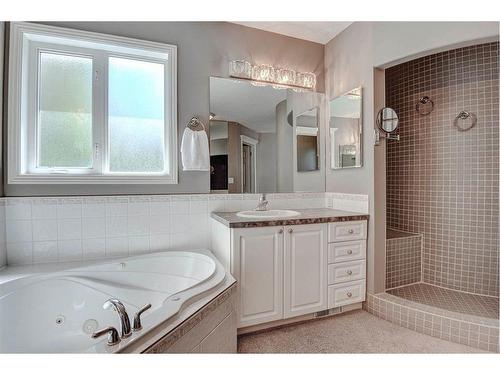 10827 Valley Springs Road Nw, Calgary, AB - Indoor Photo Showing Bathroom