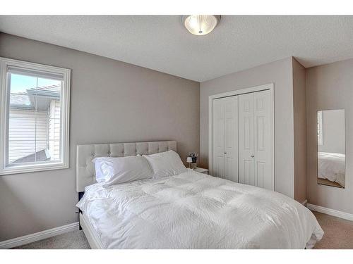 10827 Valley Springs Road Nw, Calgary, AB - Indoor Photo Showing Bedroom