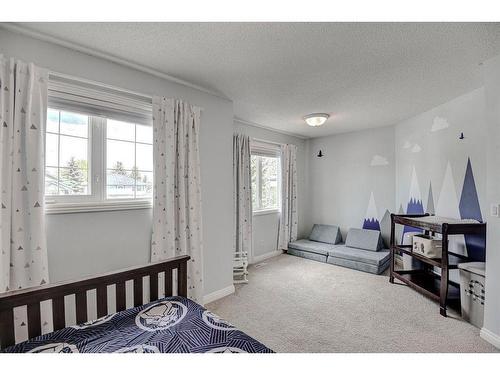 10827 Valley Springs Road Nw, Calgary, AB - Indoor Photo Showing Bedroom