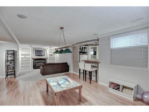10827 Valley Springs Road Nw, Calgary, AB - Indoor Photo Showing Other Room
