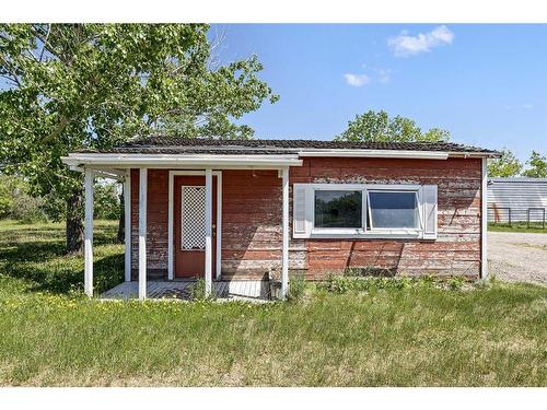 216027 562 Avenue East, Rural Foothills County, AB - Outdoor