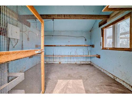 216027 562 Avenue East, Rural Foothills County, AB - Indoor Photo Showing Other Room