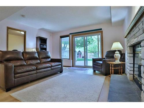 57 Macewan Ridge Circle Nw, Calgary, AB - Indoor Photo Showing Living Room