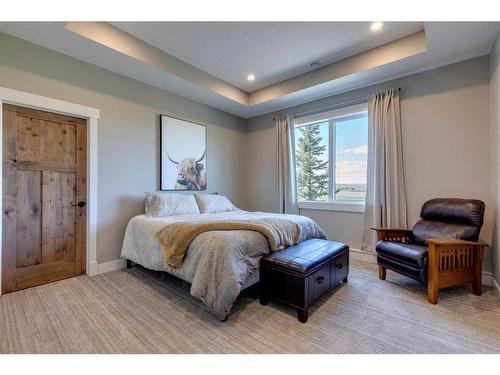 418145 48 Street West, Rural Foothills County, AB - Indoor Photo Showing Bedroom