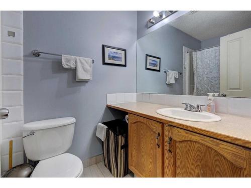 211 Millview Green Sw, Calgary, AB - Indoor Photo Showing Bathroom